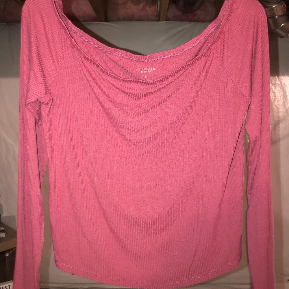 Mauve fitted off the shoulder crop top